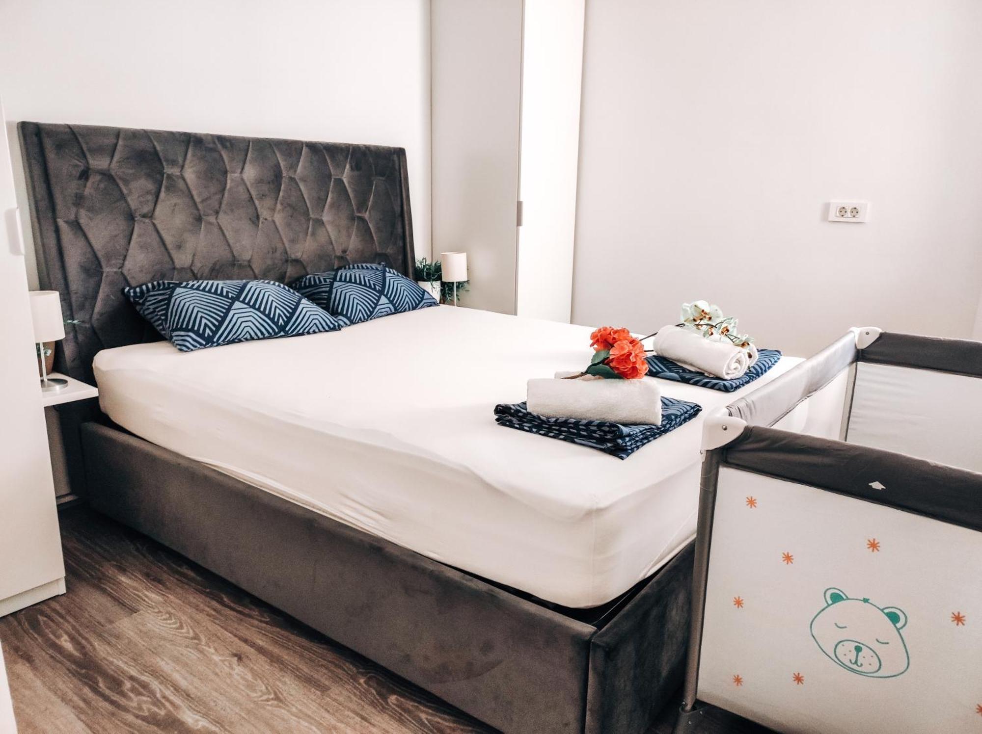 Apartment Kino Любляна Екстериор снимка