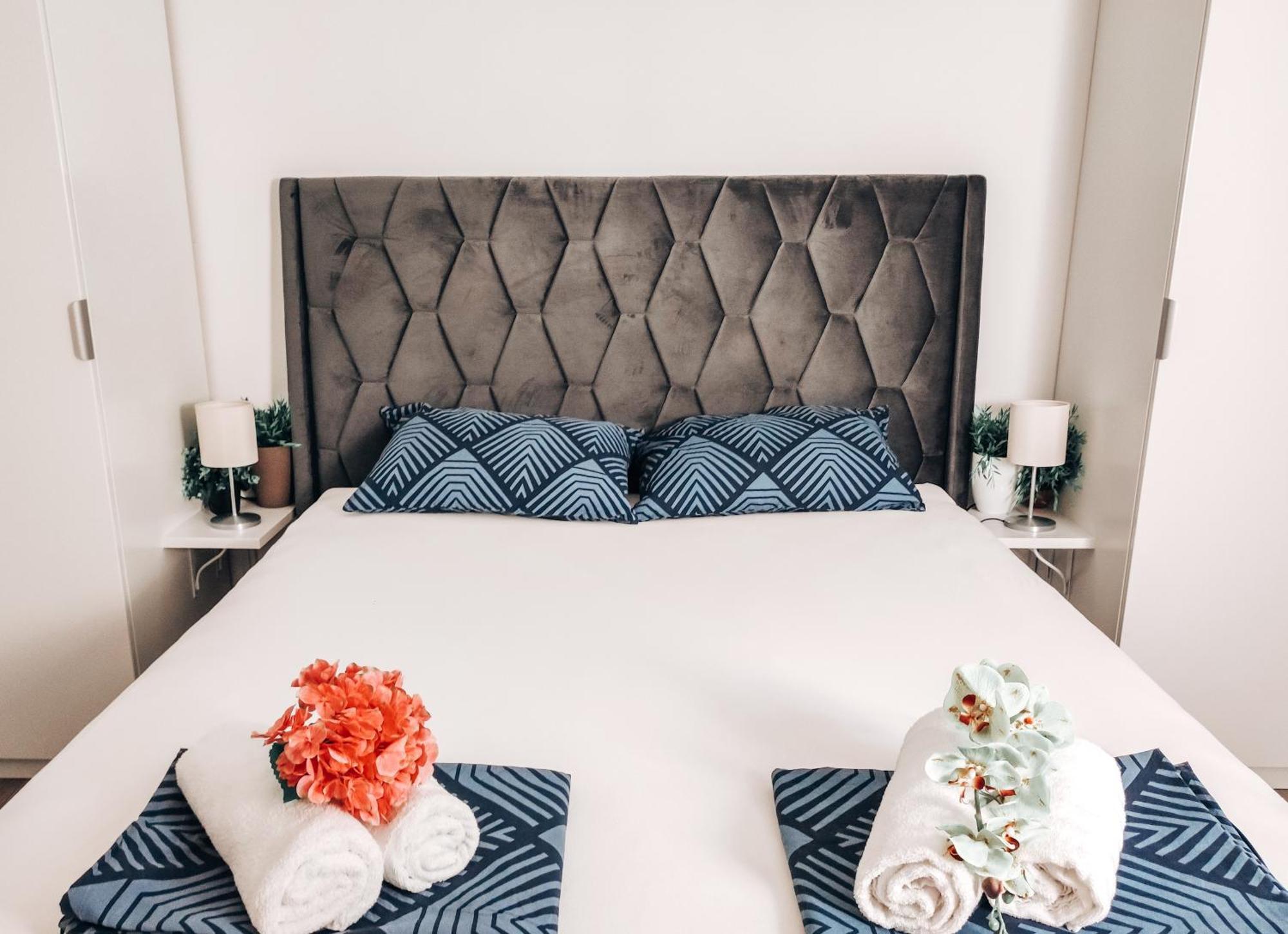 Apartment Kino Любляна Екстериор снимка