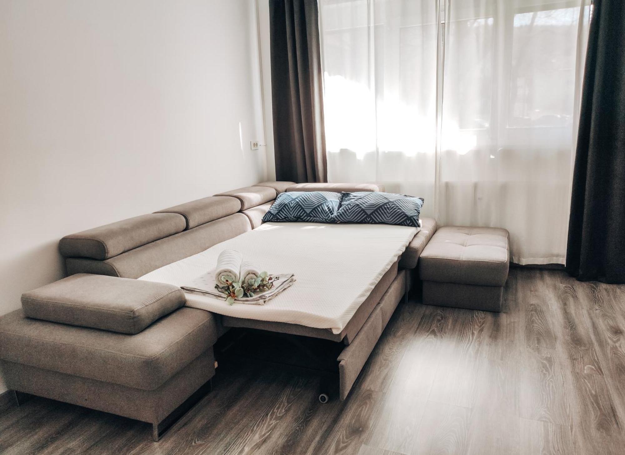 Apartment Kino Любляна Екстериор снимка